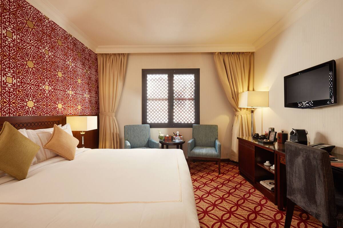 Minibar, in-room safe, soundproofing, iron/ironing board