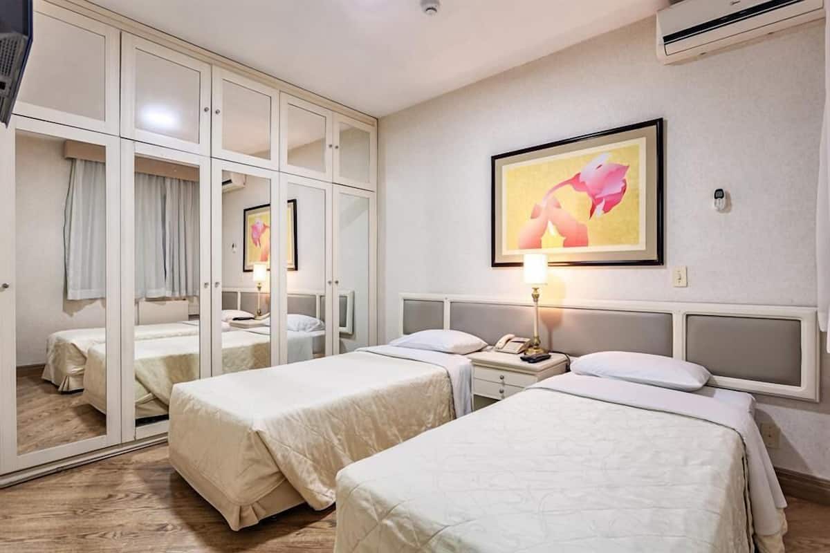 Standard Apartment, 2 Single Beds | 1 bedroom, minibar, in-room safe, soundproofing