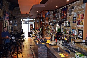 Bar (en la propiedad)