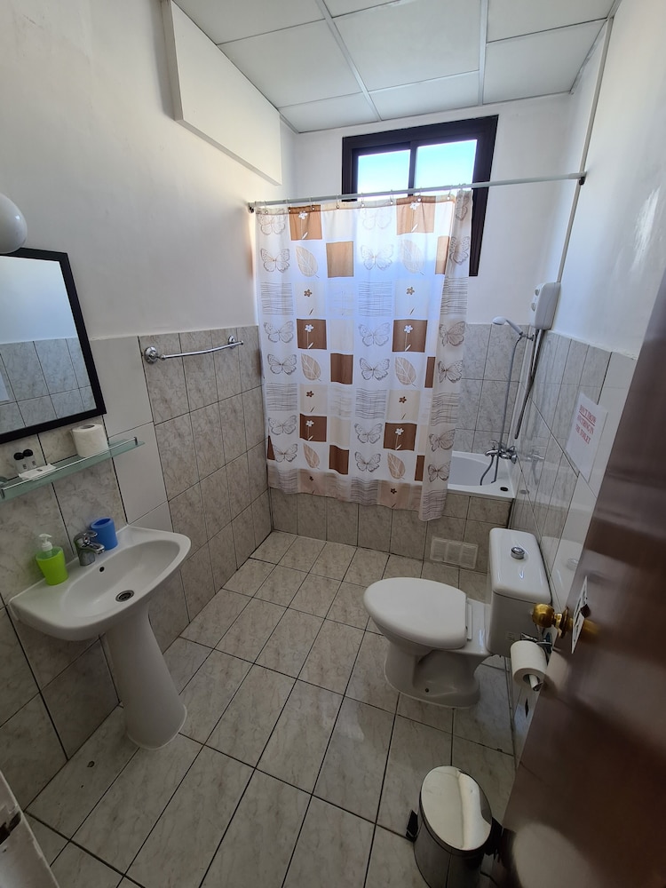 Metropole Hotel by null