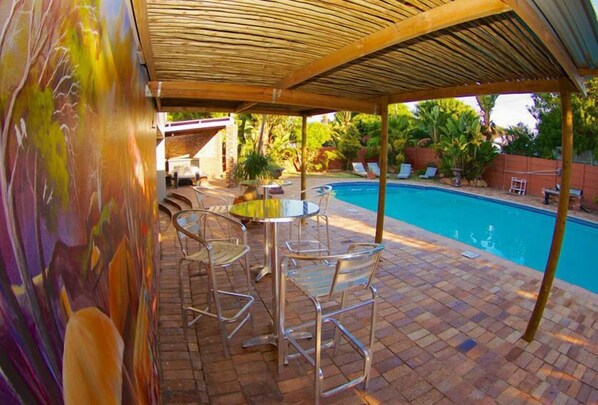 Außenpool (je nach Saison geöffnet)