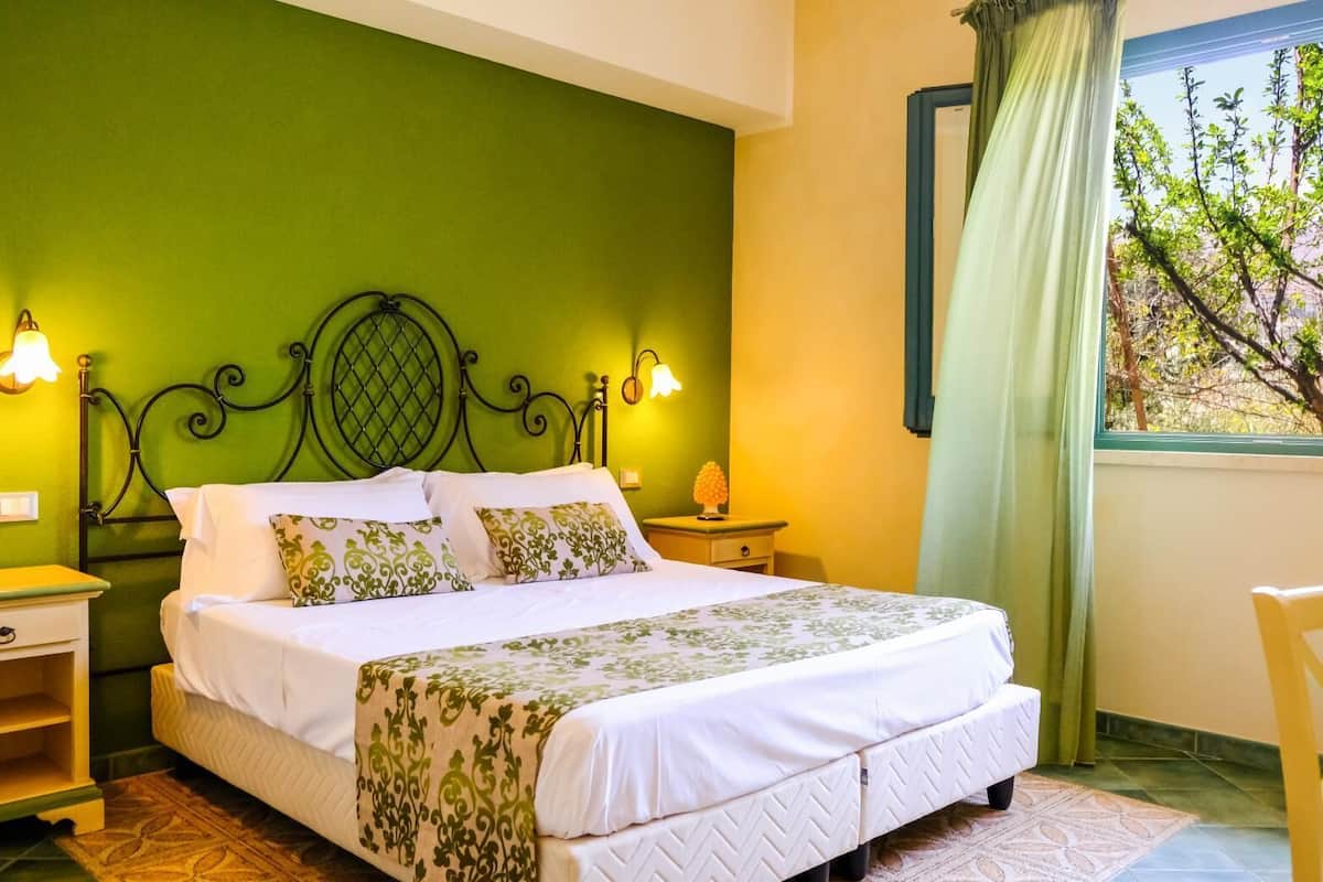 Chambre Double Ăconomique, vue jardin | 1 chambre, literie de qualitĂ© supĂ©rieure, minibar