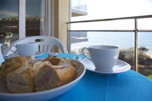 3 habitaciones y wifi gratis 