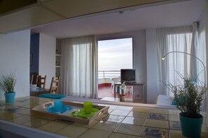 3 bedrooms, free WiFi - Apartamentos Bon Repos (Santa Susanna)