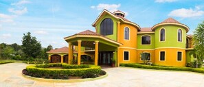 Exterior - Milbrooks Villa and Retreat (Montego Bay)