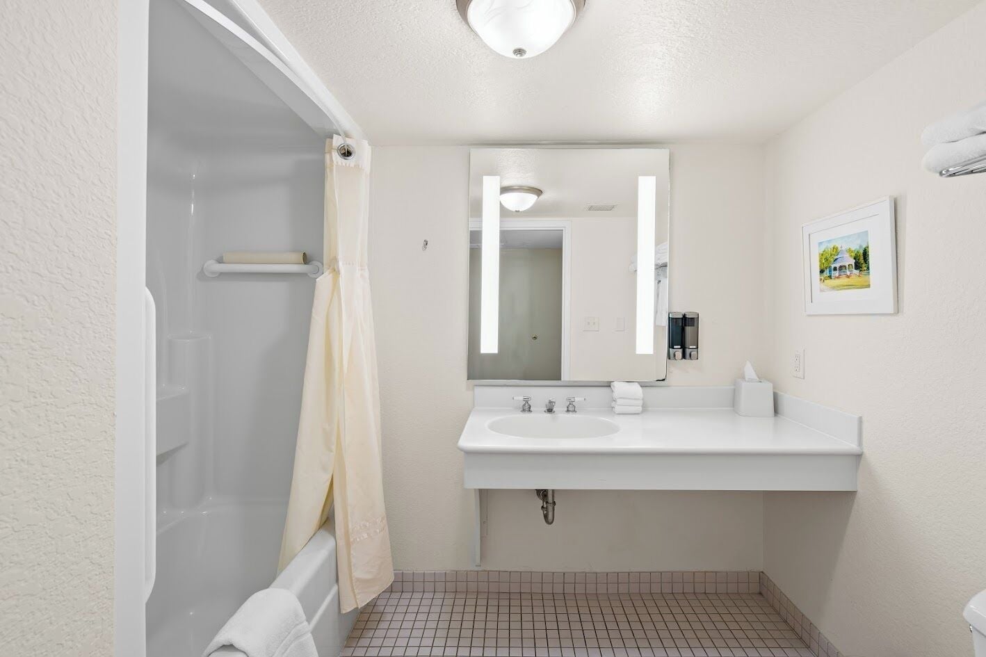 room, 2 queen beds, lake view | bathroom | combined shower/bathtub, free toiletries, hair dryer, towels
