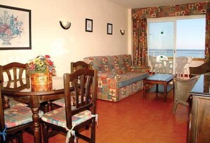 In-room safe, cribs/infant beds, WiFi - Buensol (Torremolinos)