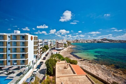 Ryans Ibiza Apartments - Adults Only