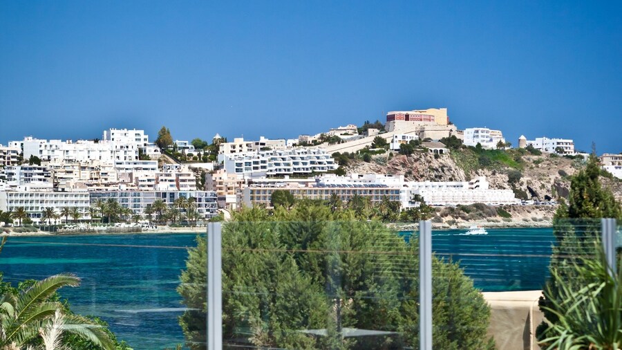 Ryans Ibiza Apartments - Adults Only