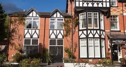 Bryn Woodlands House