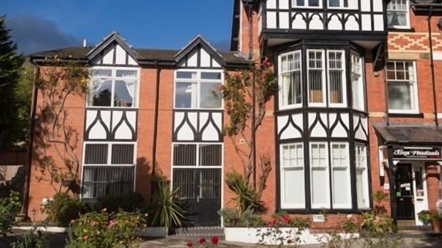 布尔伍德兰兹家民宿