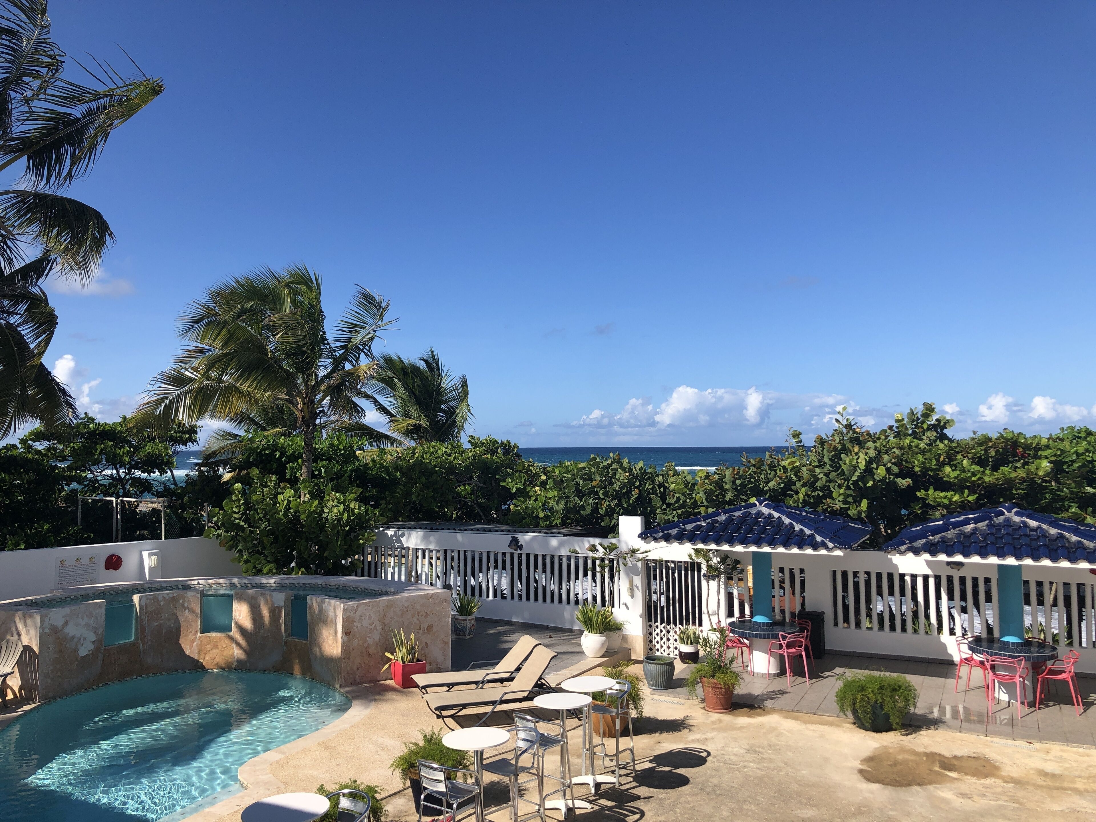 小型开间套房, 多张床, 阳台, 海滨 | 沙滩/海景