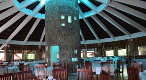 Lunch and dinner served, Asian cuisine