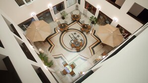 شرفة/رواق