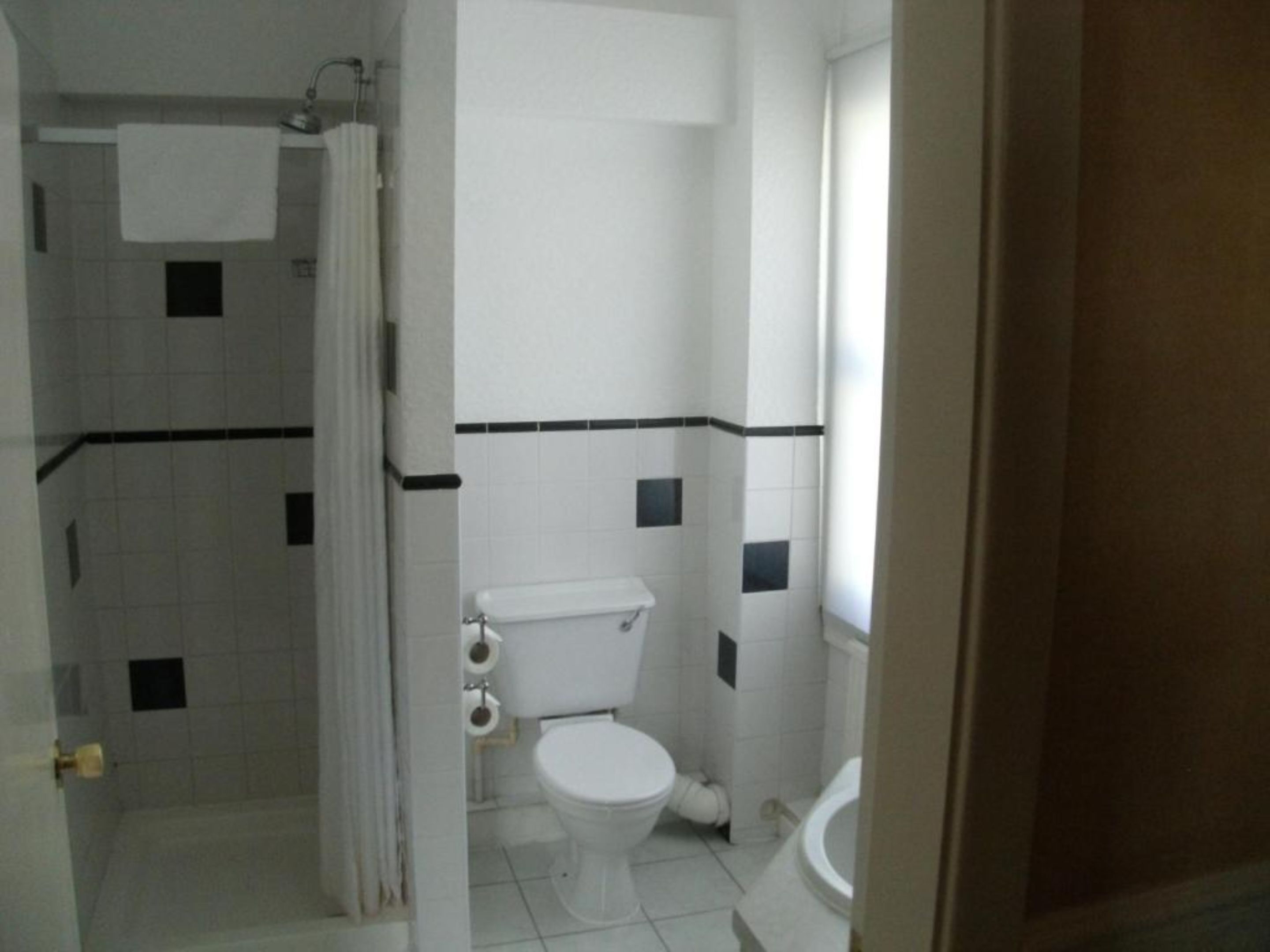 single room | bathroom | hair dryer, towels