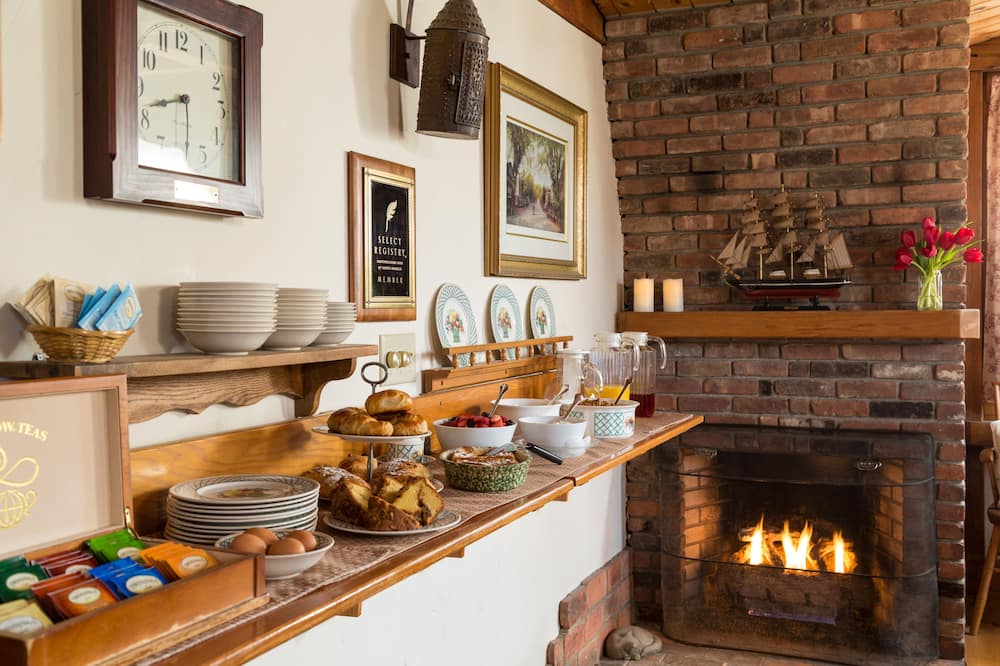 Seven Sea Street Inn - Quidnet, MA
