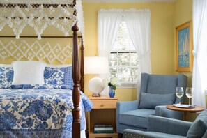 House, 1 Queen Bed (Guest) | Premium bedding, individually decorated, individually furnished - Seven Sea Street Inn (Nantucket)