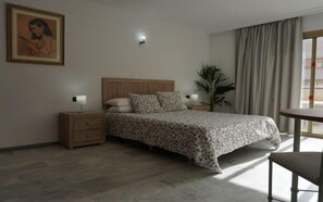 1 bedroom, in-room safe - Las Piramides Resort (Arona)