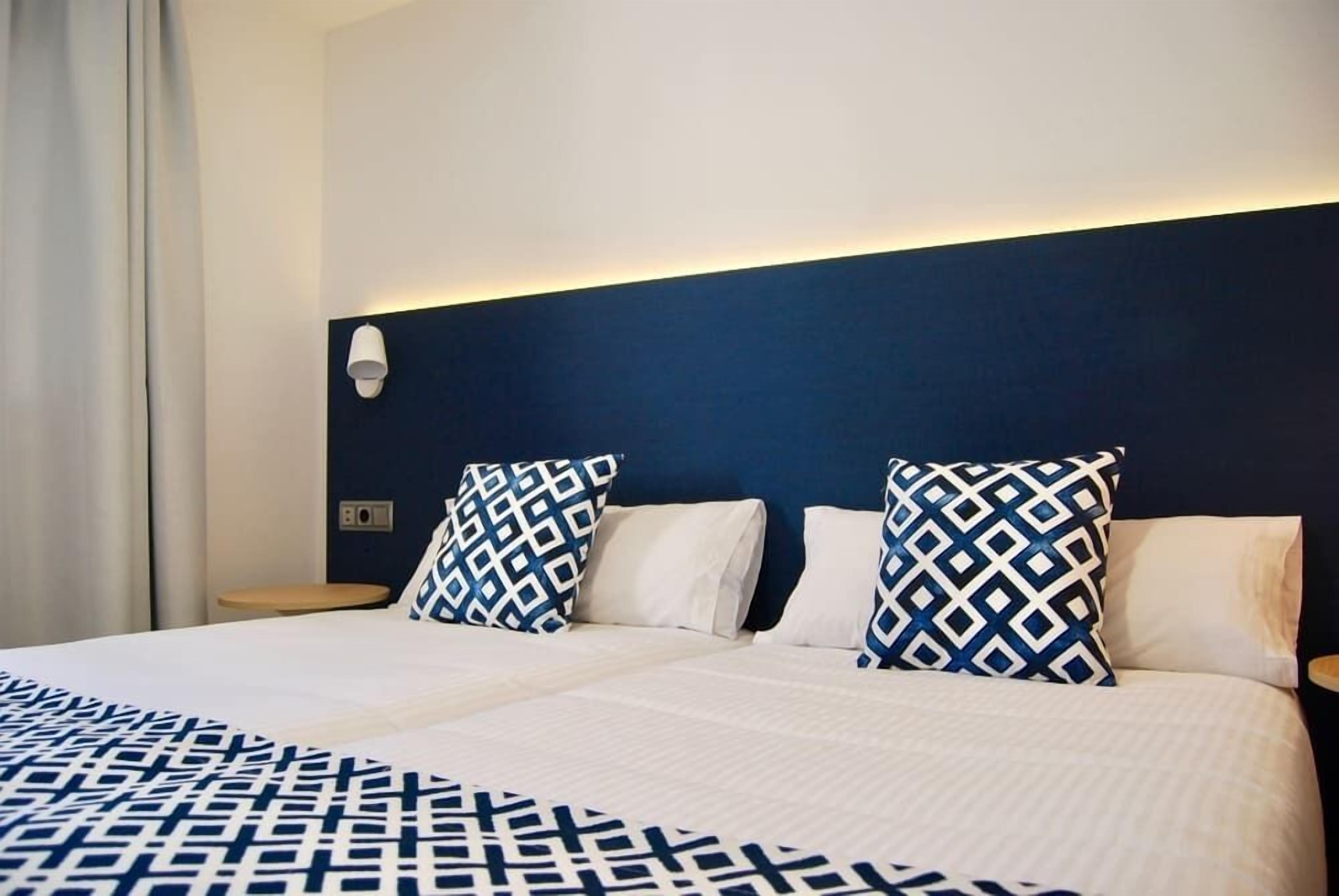 1 bedroom, blackout curtains, free wifi, bed sheets