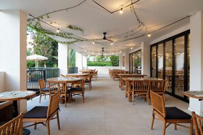 Food court - tent Palmanova (Calvia)
