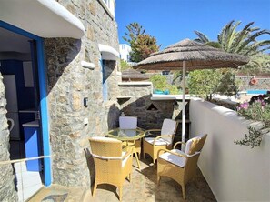 Outdoor dining - Mykonian Iros (Mykonos)