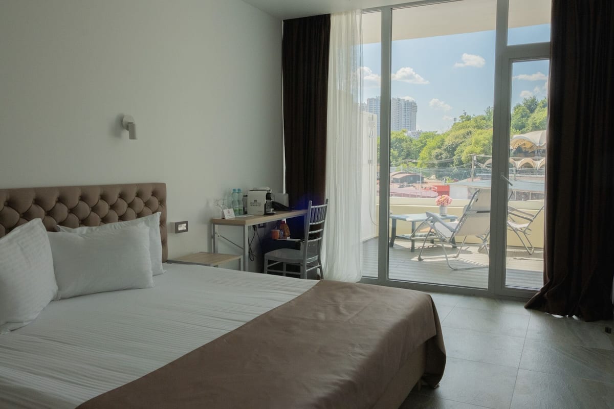 Superior Double or Twin Room | Premium bedding, minibar, in-room safe, soundproofing
