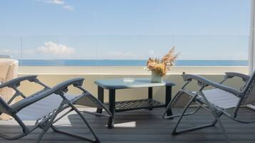 Superior Double or Twin Room, 1 King Bed, Sea View | Terrace/patio