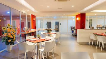 Lunch, dinner served; Asian cuisine, pool views