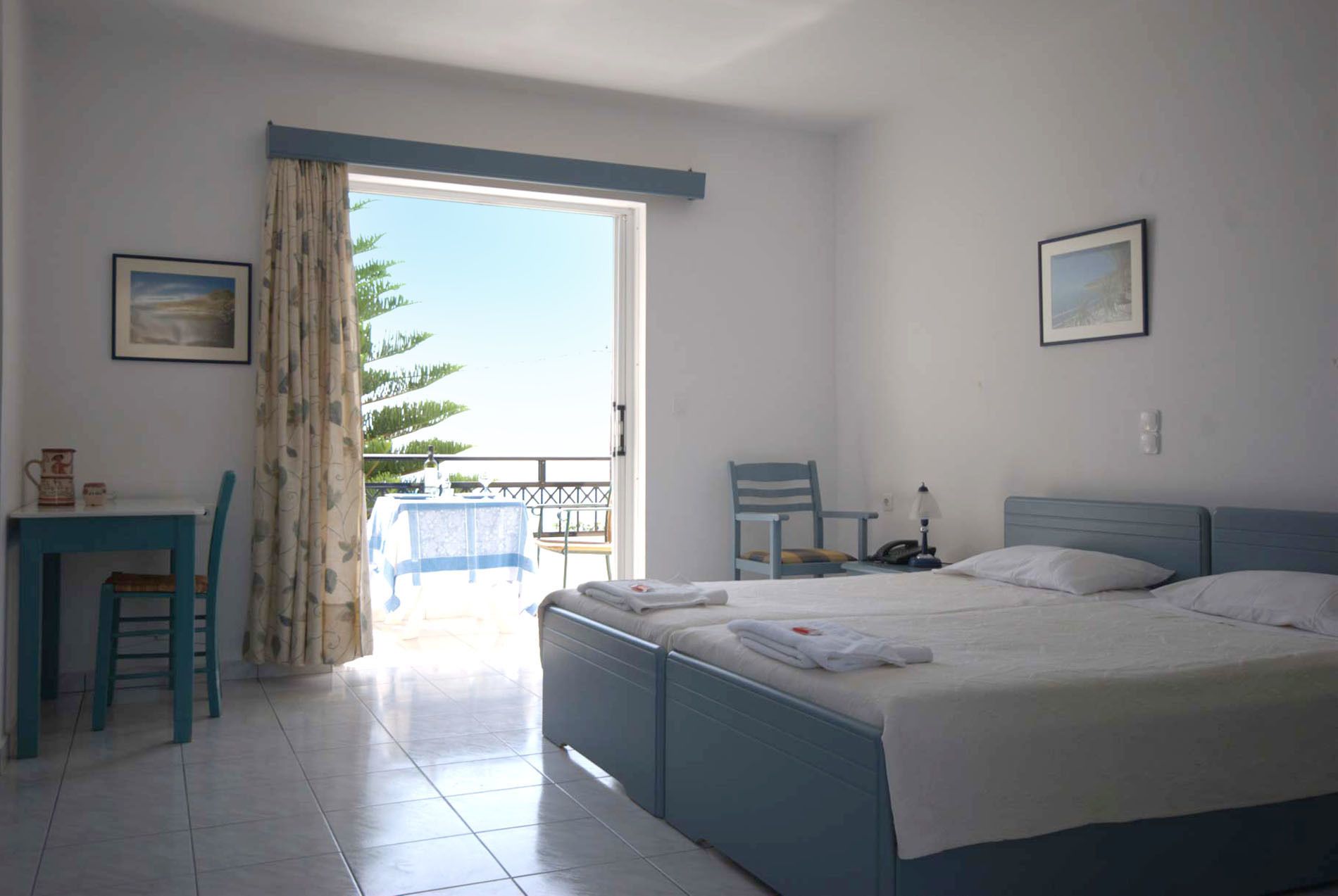 in-room safe, desk, soundproofing, iron/ironing board