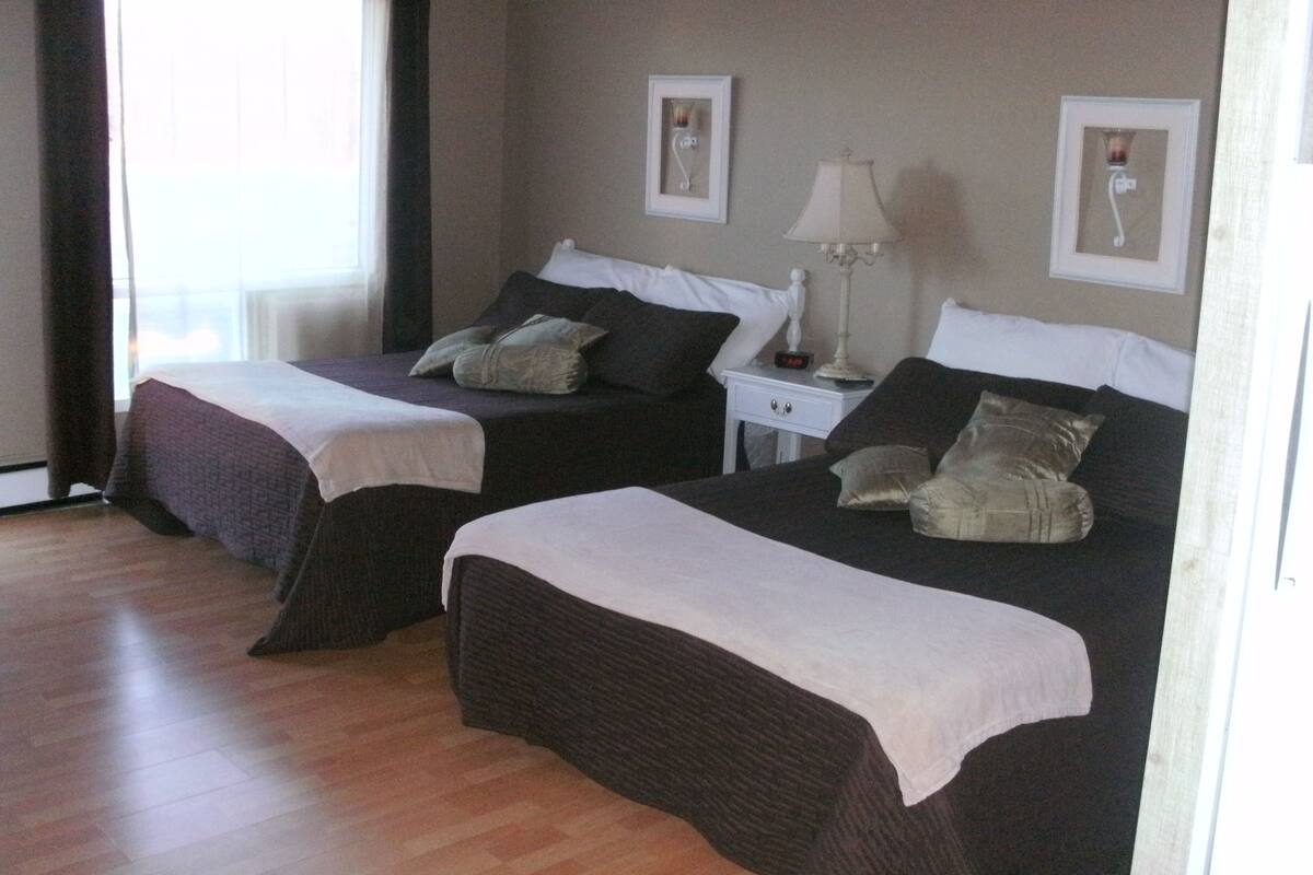 Family Room, 2 Double Beds, Kitchenette