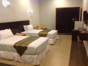 Superior Twin Room | Bathroom