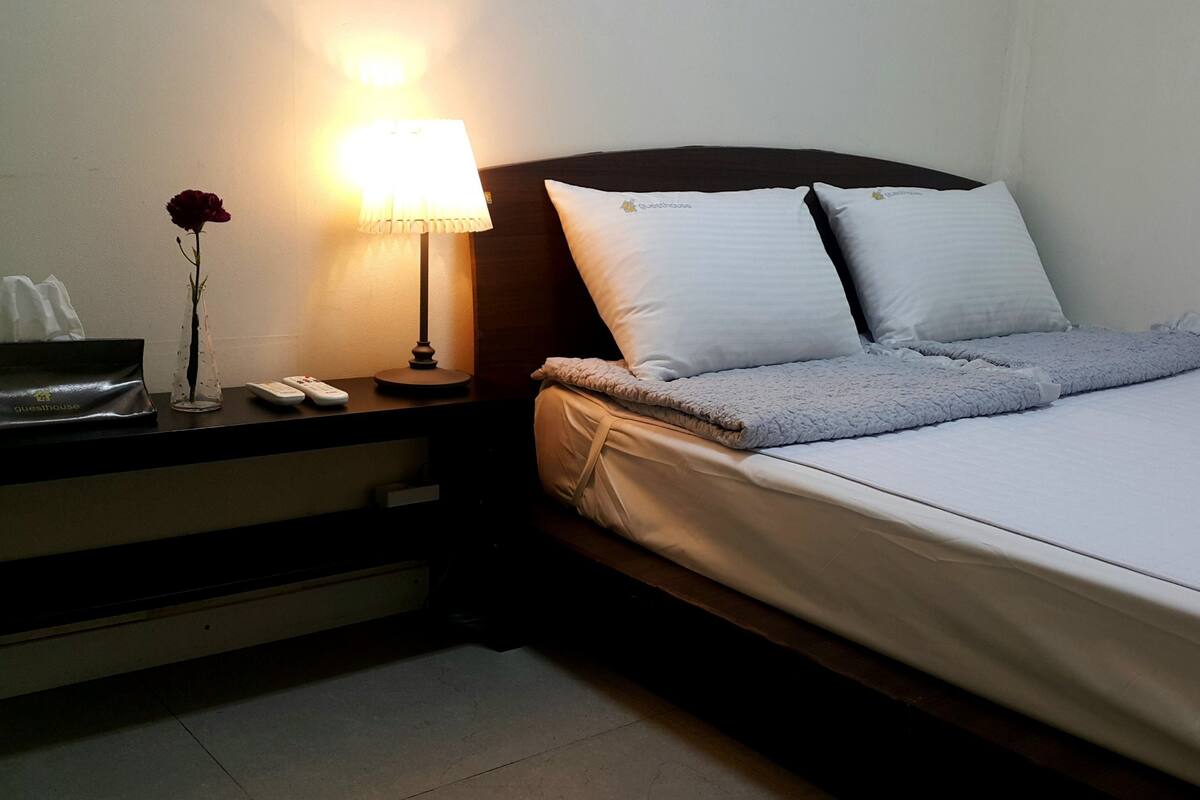 Double Room, 1 Double Bed | Rollaway beds, free WiFi, individually decorated, individually furnished