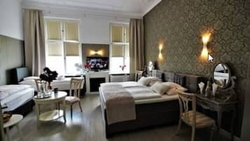 Vierbettzimmer | Allergikerbettwaren, Minibar, Zimmersafe, Verdunkelungsvorhänge