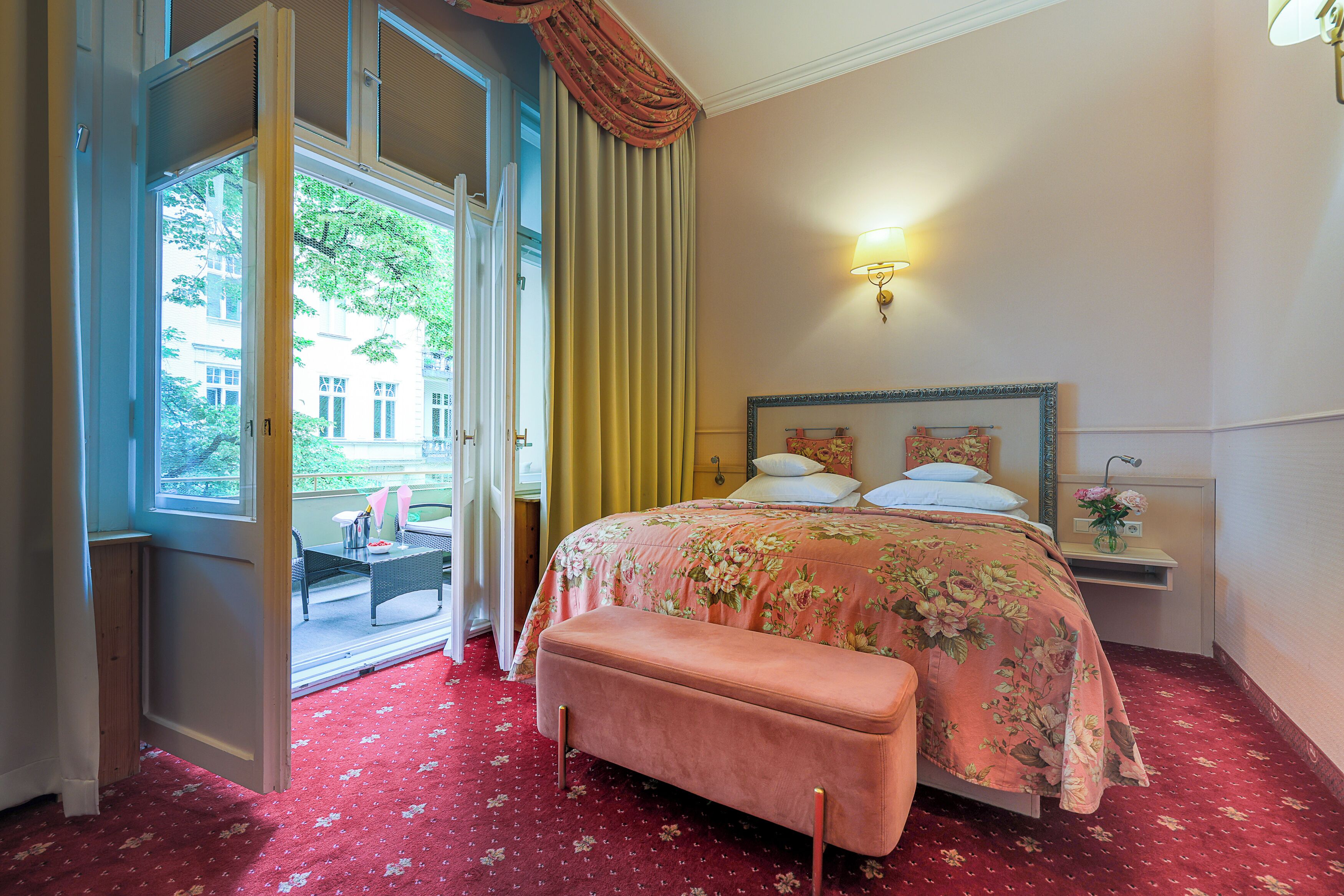 Superior Balcony Room | Hypo-allergenic bedding, in-room safe, individually decorated