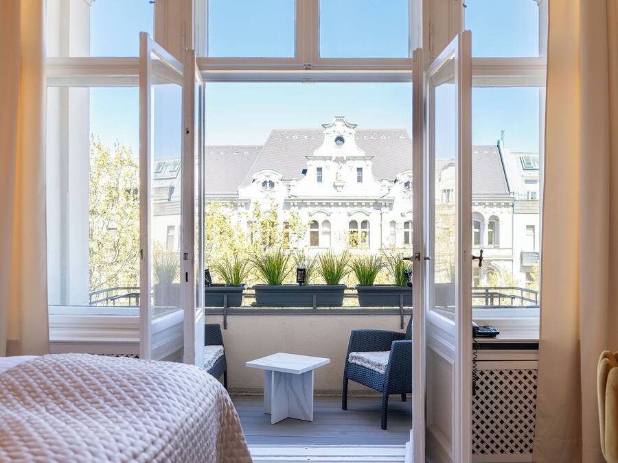 Superior Balcony Room