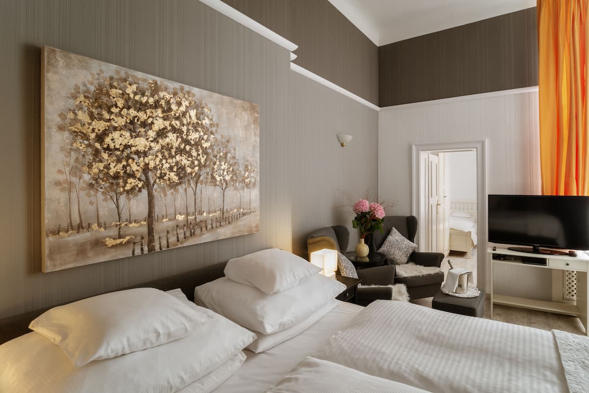 Classic Triple Room | Hypo-allergenic bedding, minibar, in-room safe, individually decorated