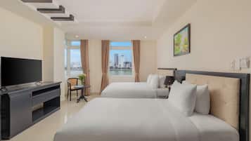 Chambre Quadruple Familiale, vue fleuve