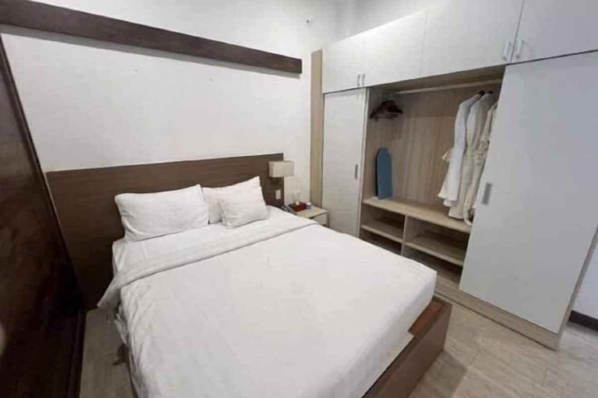 Minibar, in-room safe, blackout drapes, iron/ironing board