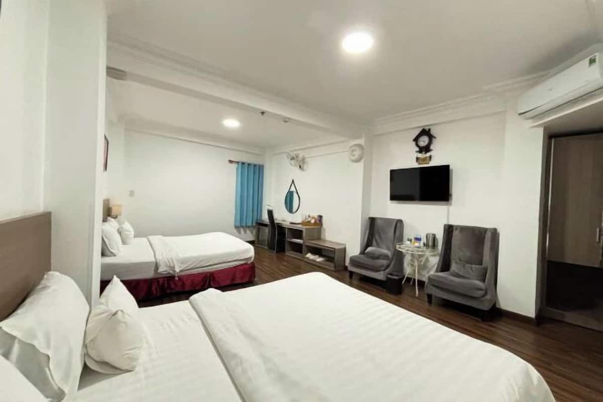 Minibar, in-room safe, blackout drapes, iron/ironing board