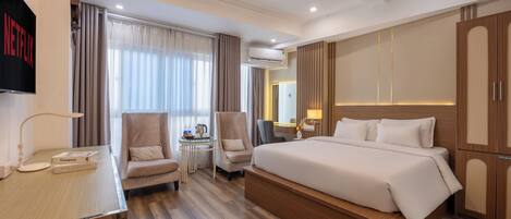 Deluxe City View Double Bed | Minibar, két bảo mật tại phòng, màn/rèm cản sáng