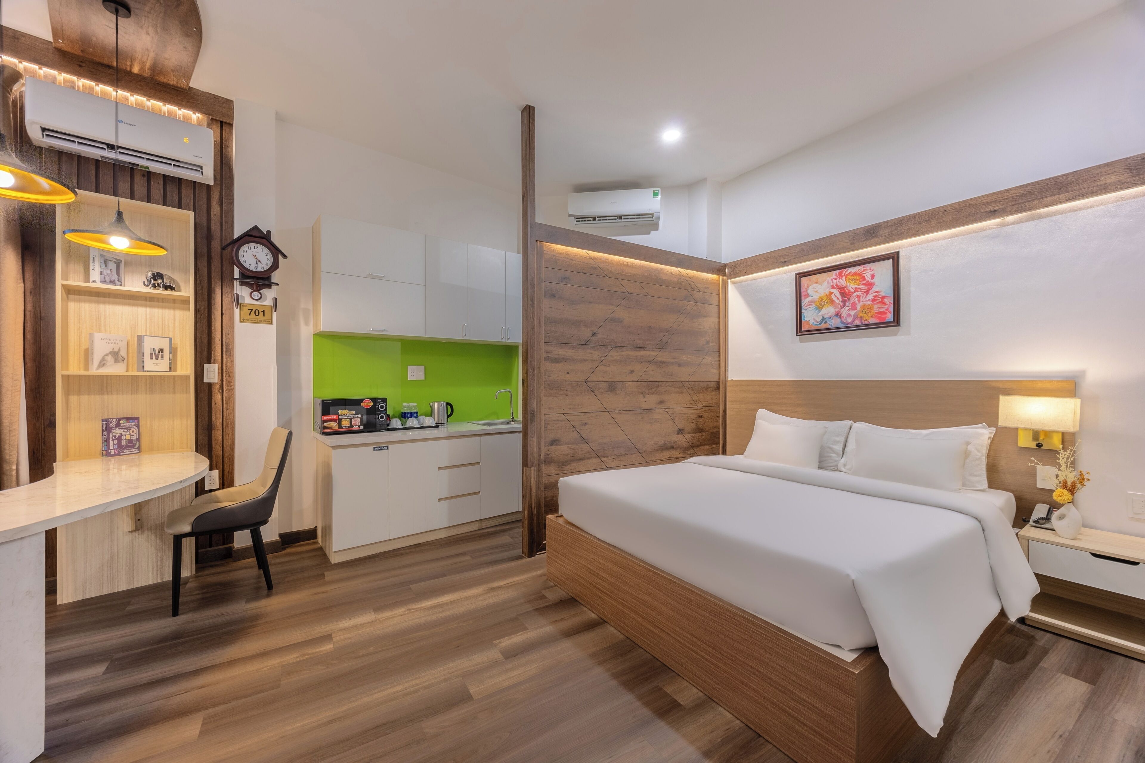 Apartment room | Minibar, brankas, tirai kedap cahaya, dan setrika/meja setrika