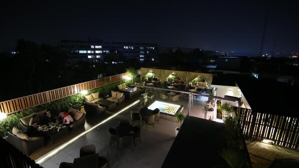 Terrace/patio - Hotel City Heart Premium (Chandigarh)