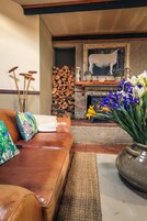 Breakfast, lunch, dinner served; British cuisine, garden views 