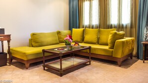 Minibar, in-room safe, free cots/infant beds, rollaway beds - Souq Waqif Boutique Hotels by Tivoli (Doha)