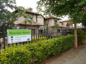 Fachada da propriedade