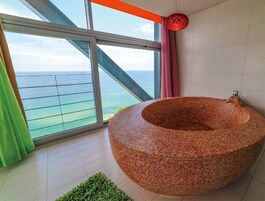 Minibar, caja fuerte, decoración individual y mobiliario individual