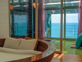 Minibar, caja fuerte, decoración individual y mobiliario individual