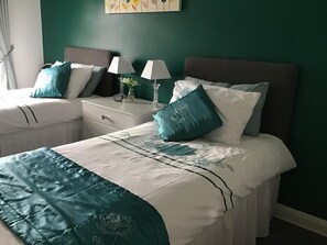 Chambres insonorisées, fer et planche à repasser, lits bébé (gratuits)