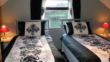 Twin Room, Ensuite