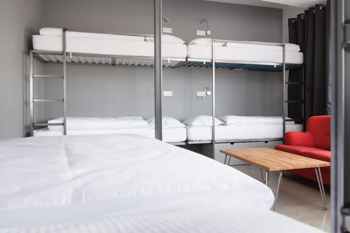 Shared Dormitory, Mixed Dorm (6-beds) | WiFi (free), bed sheets